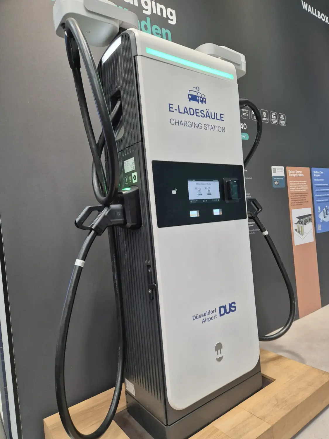 Gresgying 480-kW-Gleichstrom-Schnellladestation, auch 480-kW-Ladehub genannt. Von Solar Life Africa